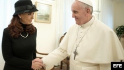La presidenta Cristina Fernández tuvo relaciones tirantes en el pasado con el Papa, que entonces era arzobispo de Buenos Aires.