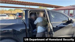 Arresto del cubano Andrés García, acusado de votar ilegalmente en elecciones en Missouri