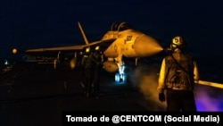 Múltiples escuadrones de F/A-18 apoyan operaciones en Irán.