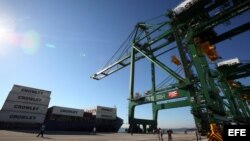 Vista de la terminal de contenedores del puerto del Mariel,Cuba