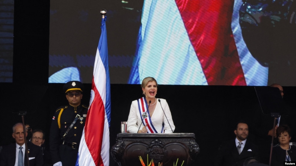 Laura Fernández asume el cargo de presidenta de Costa Rica.
