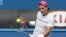 Rafael Nadal durante una práctica en el Abierto de Australia.