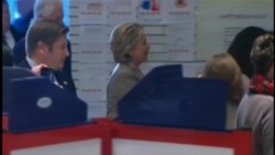 Hillary Clinton y su esposo Bill votaron en Nueva York