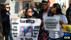Manifestación de familiares de presos políticos en Venezuela protestan por su liberación. 