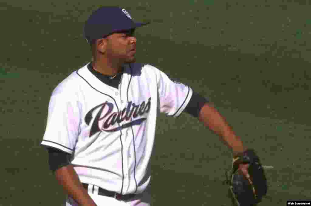 Odrisamer Despaigne (La Habana, 1987) – Pitcher de los San Diego Padres