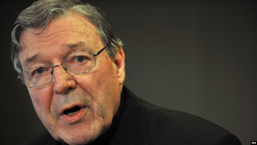  Fotografía de archivo del cardenal australiano George Pell .