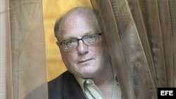 Oscar Jerome Hijuelos. 