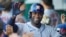 El bateador designado de los Astros, Yordan Álvarez, celebra su grand slam este viernes ante los Reales de Kansas City.