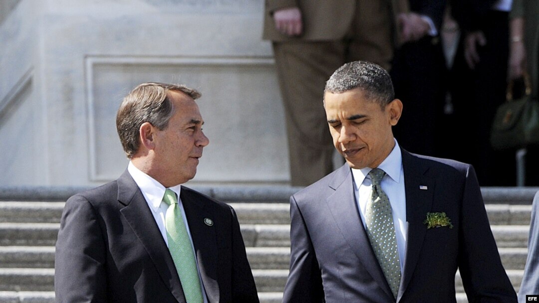 epa02638708 Speaker of the House John Boehner (R - OH) and US President Barack Obama (R) leave the US Capitol after a St. Patrick's Day luncheon in Washington, DC, USA, 17 March 2011. Obama will visit Ireland in May as part of a European trip. EPA/Olivier