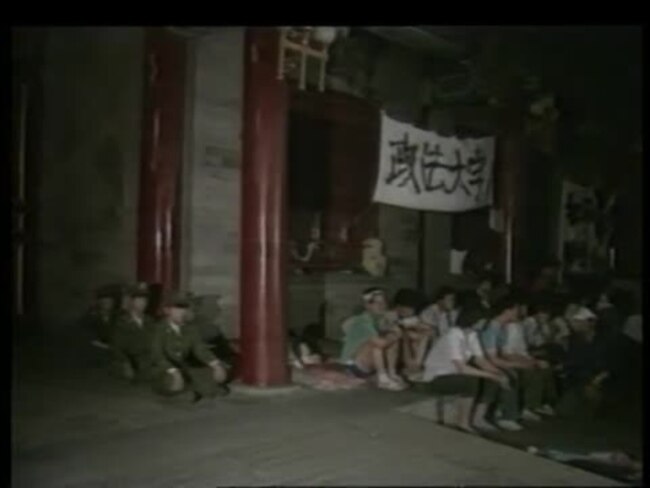 Primeros arrestos en la Plaza de Tiananmen, Pekín, mayo 31 de 1989