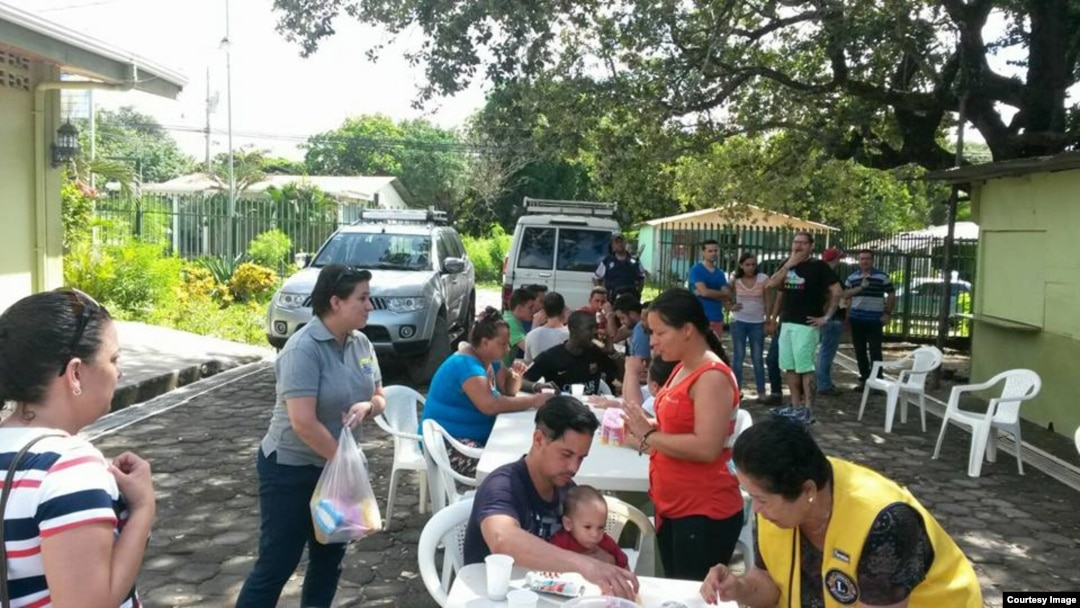 Más albergues en Costa Rica para los cubanos.
