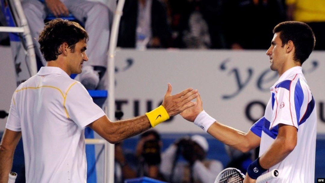 Federer (i) y Djokovic (d).