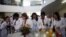 Médicos cubanos llegan al aeropuerto de Brasilia. Archivo.