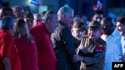 Raúl Castro, Díaz-Canel y Manuel Marrero Cruz presidieron el acto principal de la conmemoración del aniversario 71 del Asalto al Moncada-