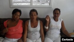 Mujeres víctimas de violencia policial en Cuba