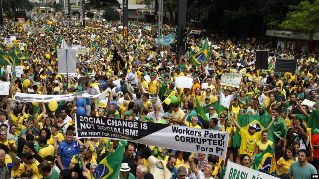 Manifestación contra la presidenta brasileña Dilma Rousseff (15 de marzo, 2015).