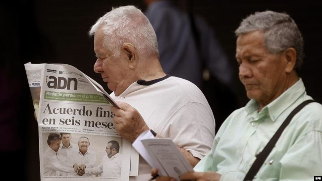 La prensa colombiana calificó como "histórico" el convenio alcanzado por el Gobierno y las FARC para firmar un acuerdo de paz antes del 23 de marzo de 2016.