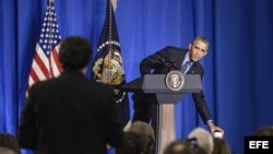 El presidente estadounidense Barack Obama, durante una rueda de prensa en la sede de la OCDE en París, Francia, hoy, 1 de diciembre de 2015. 