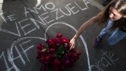 Jóvenes venezolanos rechazan acusaciones de Maduro