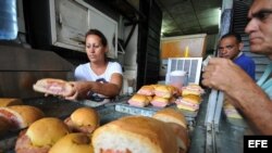 Cafetería de cuentapropistas en Cuba