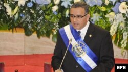 El presidente de El Salvador, Mauricio Funes, en la sesión plenaria de la Asamblea Legislativa en San Salvador (El Salvador). 