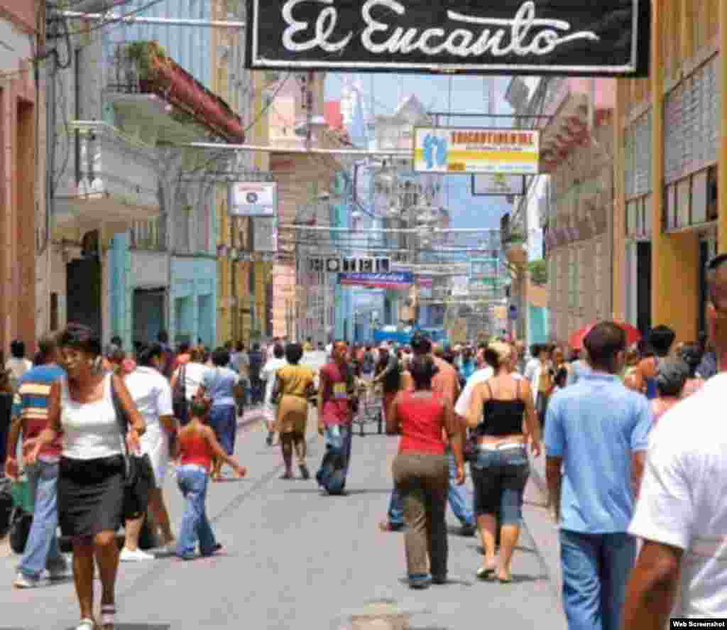 Calle Enramadas de Santiago de Cuba. Foto CubaCu para Reporta Cuba.