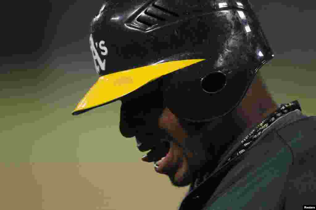 Yoenis C&eacute;spedes, de los Atl&eacute;ticos de Oakland.