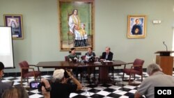 Conferencia de prensa de la familia Payá en la Ermita de la Caridad. 