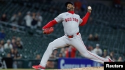 Aroldis Chapman, en su decimoséptima campaña, es el más veterano de todos los cubanos en MLB.