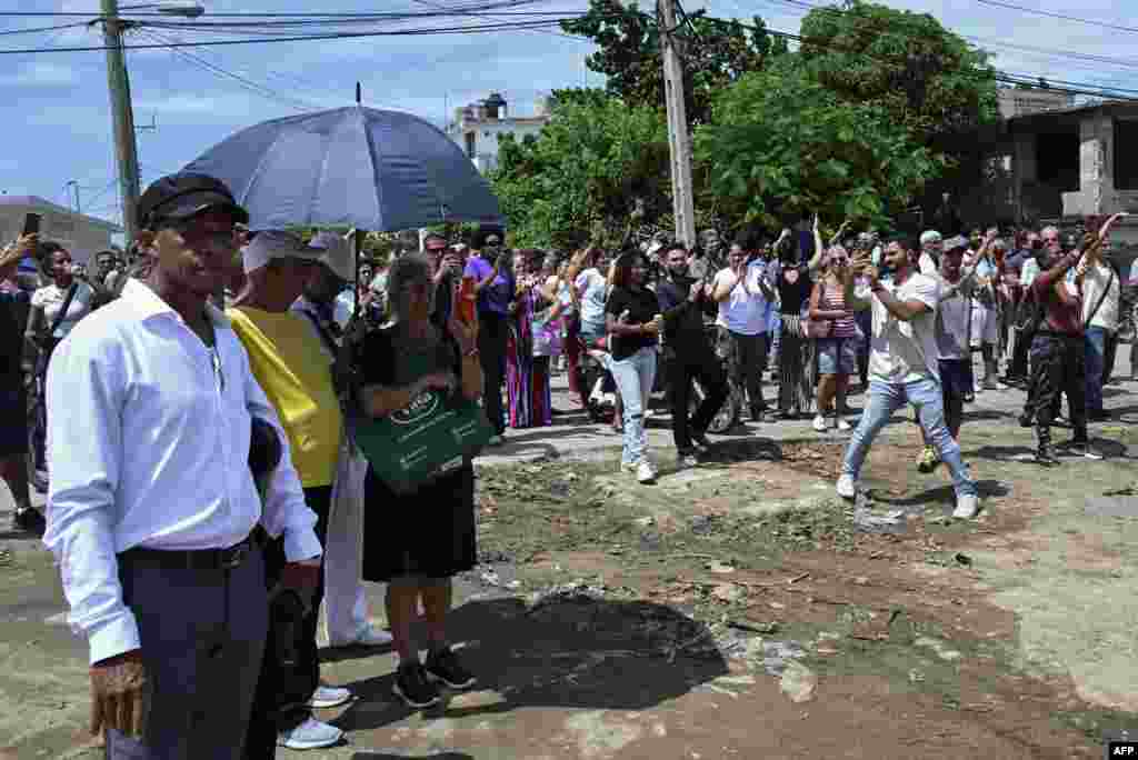 El acceso al recinto fue restringido para la mayoría de los asistentes