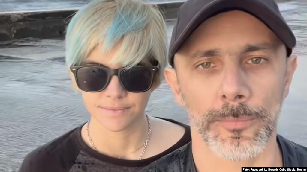 Henry Constantin, director del medio independiente La Hora de Cuba, y la periodista Alejandra García