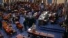 Senado de EEUU durante el voto de la resolución que intentaba limitar los poderes del presidente Trump para ordenar operaciones militares en Venezuela.