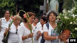 Ahora también deben exponer sus vidas en los campos para llegar a la misa en el Cobre