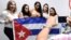 Un grupo de doctores cubanos del programa Más Médicos en el aeropuerto de Brasilia. (Archivo)