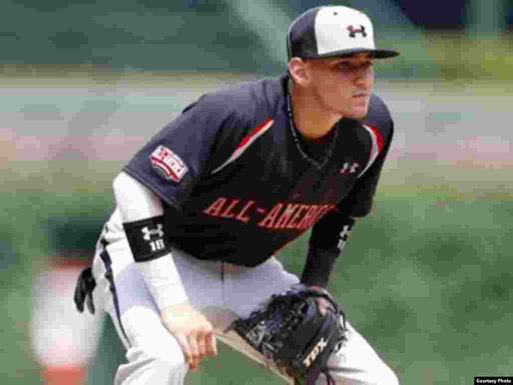 Nick Castellanos juega con el Toledo Mud Hens, sucursal de los Tigres de Detroit.