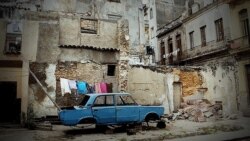 "La costumbre de la desilusión"