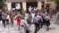Reprimen y arrestan a decenas de Damas de Blanco en Cuba