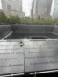 El Memorial incluye un área que contiene los nombre de las personas que pierdieron en la vida en los atentados.
