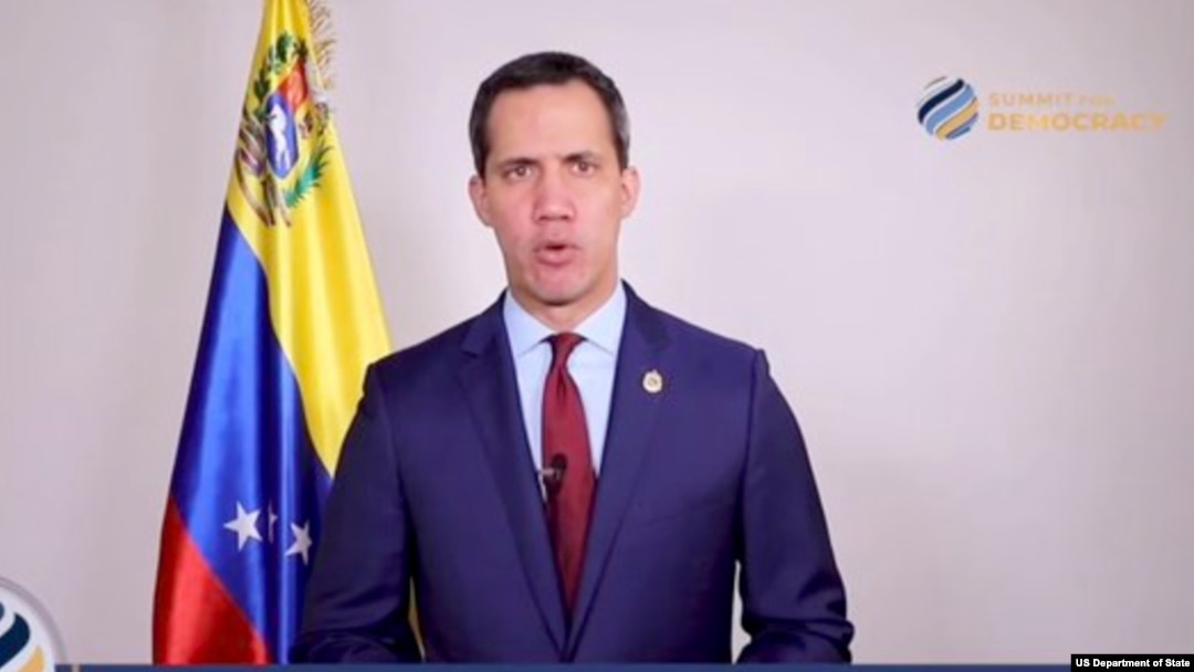 Juan Guaidó en la "Cumbre por la Democracia". 