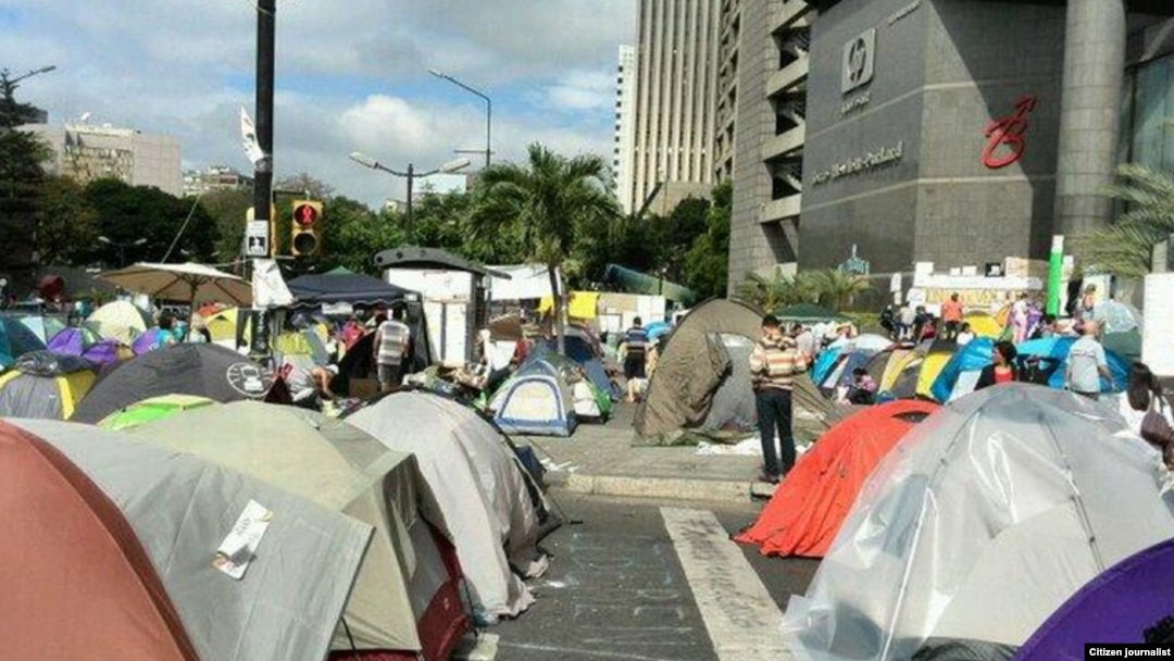 @jovenezvzlanos protesta sede ONU