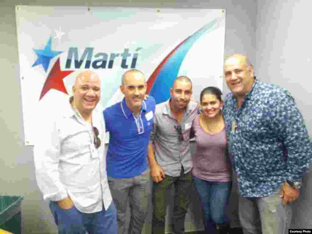 Con el presidente de Vedado Social Club, Juan Chamizo y el pintor Randall