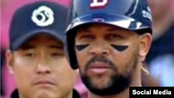 José Miguel Fernández con los Doosan Bears.