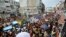 Foto de archivo. Decenas de personas participan en la procesión de la virgen de la Caridad del Cobre, patrona de Cuba, en La Habana