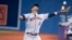 Yuli Gurriel captura la bola en un juego de los Astros de Houston contra los Toronto Blue Jays. (Nick Turchiaro-USA TODAY Sports)
