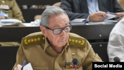 El general de ejército Raúl Castro, en una foto publicada en Facebook por la Presidencia de Cuba. 
