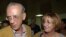 Archivo - Eloy Gutiérrez Menoyo y su hija Patricia durante la "III Conferencia la nación y la emigración" que se celebró en Cuba en el 2004. 