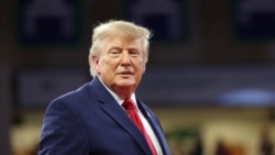 Presidente de Estados Unidos en un mitin en Fort Myers