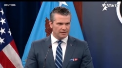 Hegseth advierte a Irán:“Si eligen mal, tendrán bloqueo y bombas”