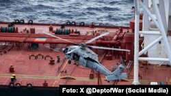 El buque intentó desafiar la cuarentena del presidente Trump.