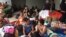 Cubanos migrantes en la frontera entre Costa Rica y Nicaragua. Foto: CB24.